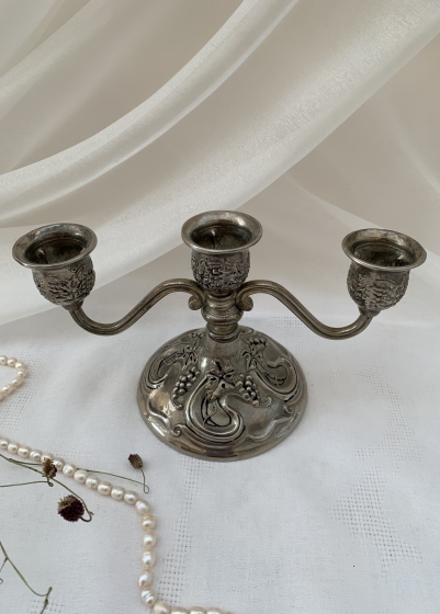 Подсвечник на три свечи