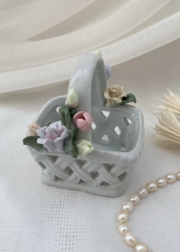 Фарфоровая корзиночка 