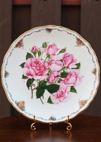 Коллекционная декоративная тарелка THE QUEEN ELIZABETH ROSE / ROYAL ALBERT / Англия