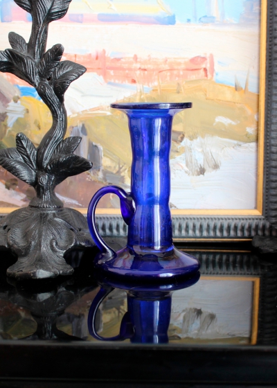 Подсвечник из синего стекла