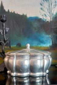 Бисквитница оловянная