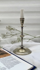 Старинный подсвечник
