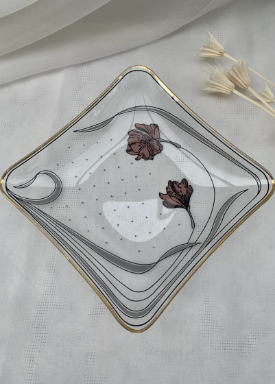 Сервировочное стеклянное блюдо