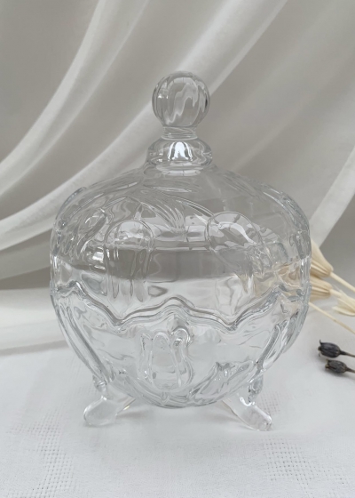 Бонбоньерка  на ножках 